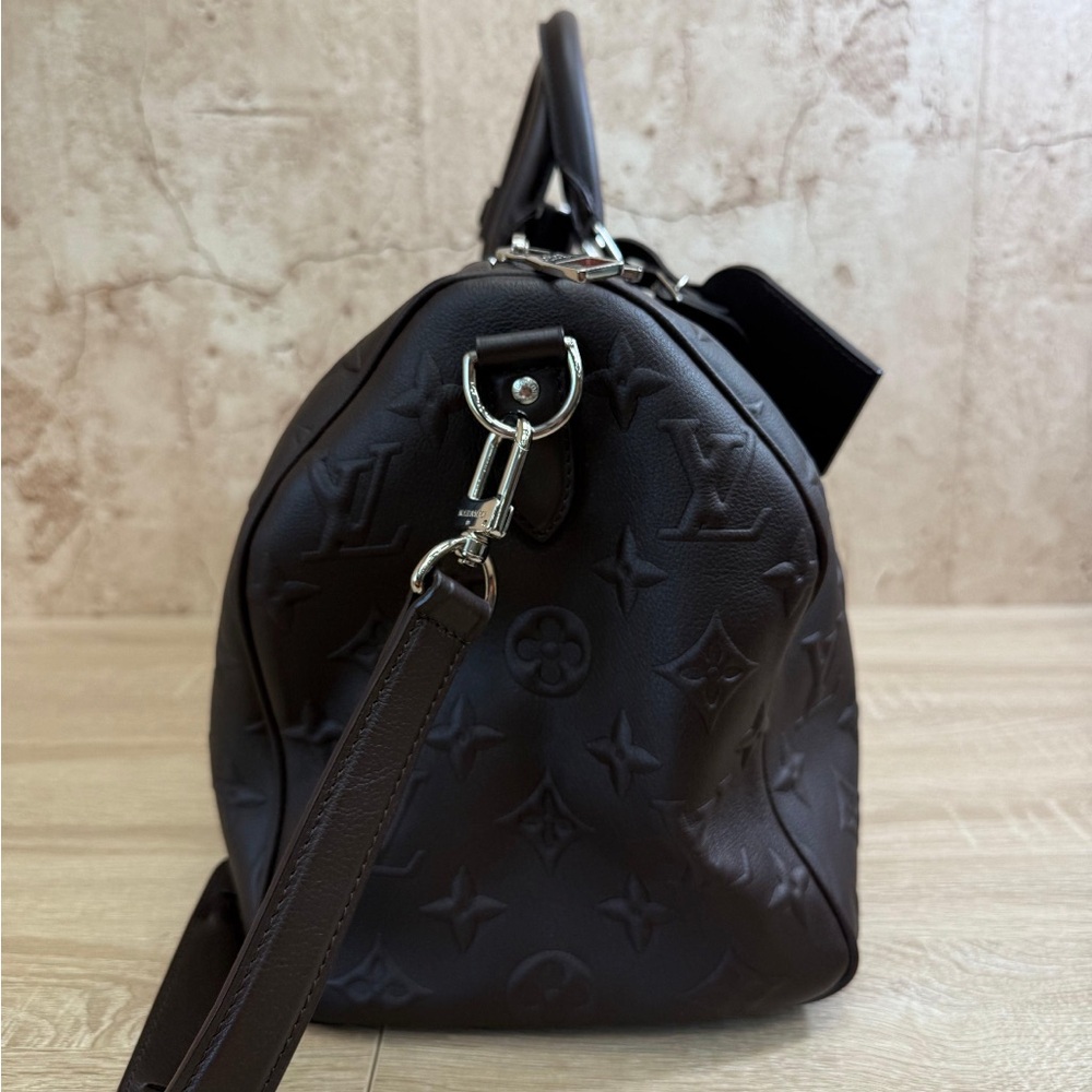 Louis Vuitton X EDUN Monogram Revelation Keepall 45 Bandouliere in mocha brown - Picture 5 of 10